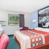 Super 8 by Wyndham Warner Robins