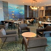 La Quinta Inn & Suites by Wyndham Galveston North at I-45