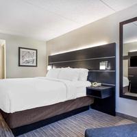 Holiday Inn Express & Suites - Albany Airport - Wolf Road, An IHG Hotel
