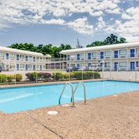 Motel 6 Fayetteville, AR