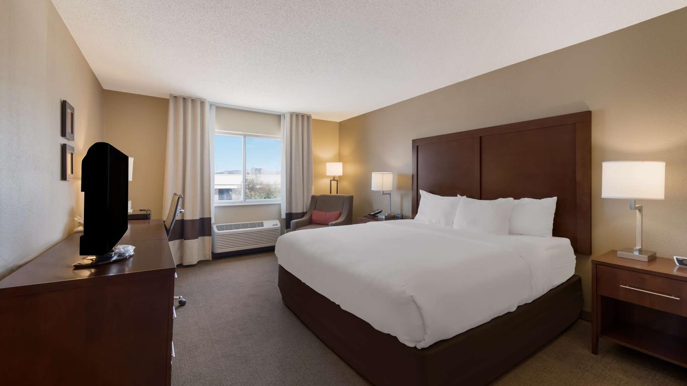 Comfort Inn East