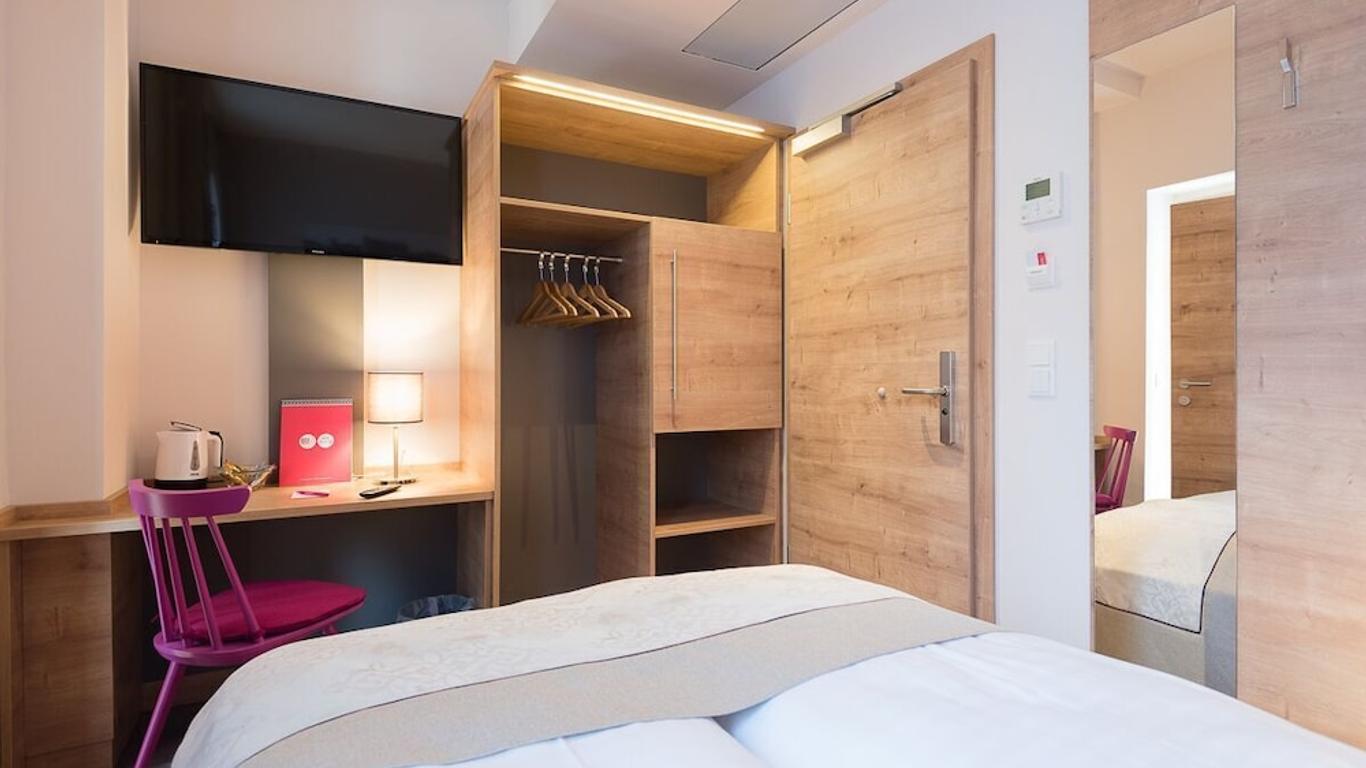 Hotel Junior By Max 70