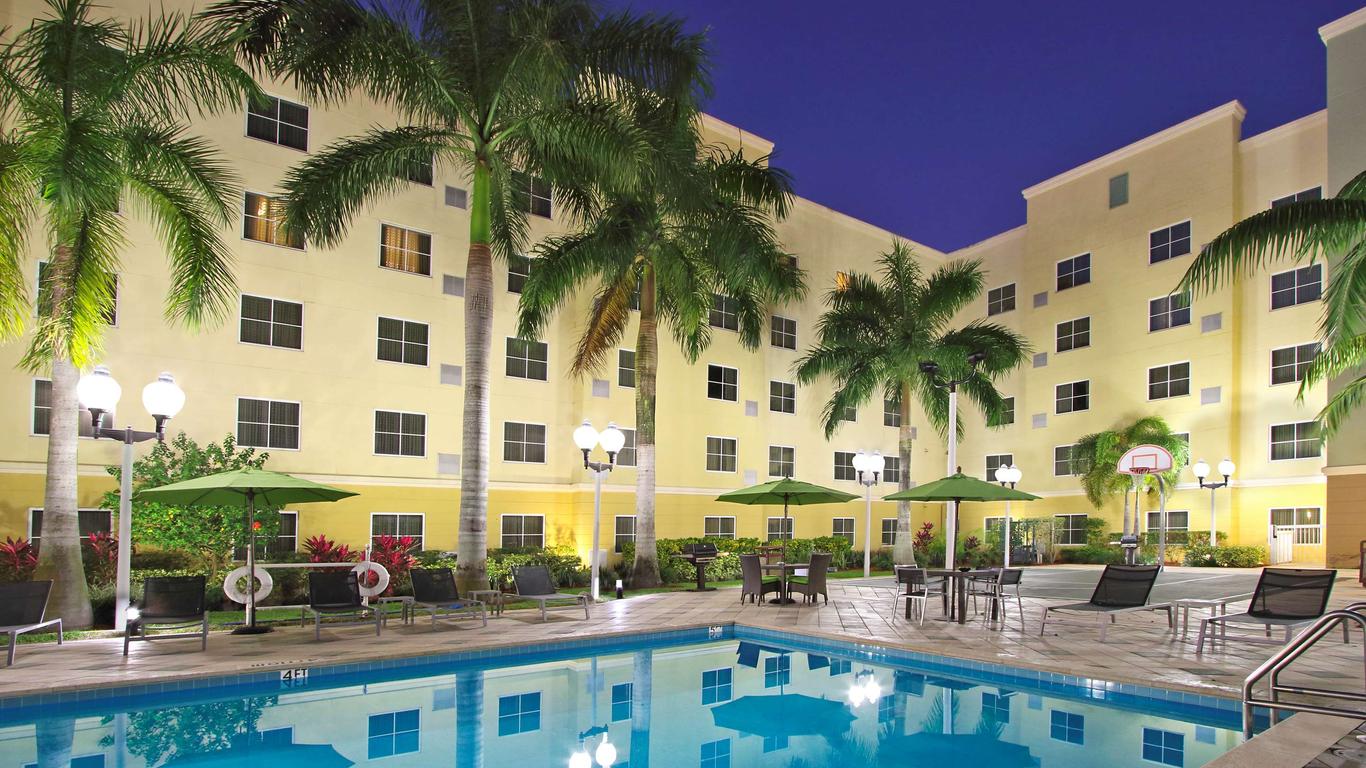 Homewood Suites by Hilton Miami - Airport West