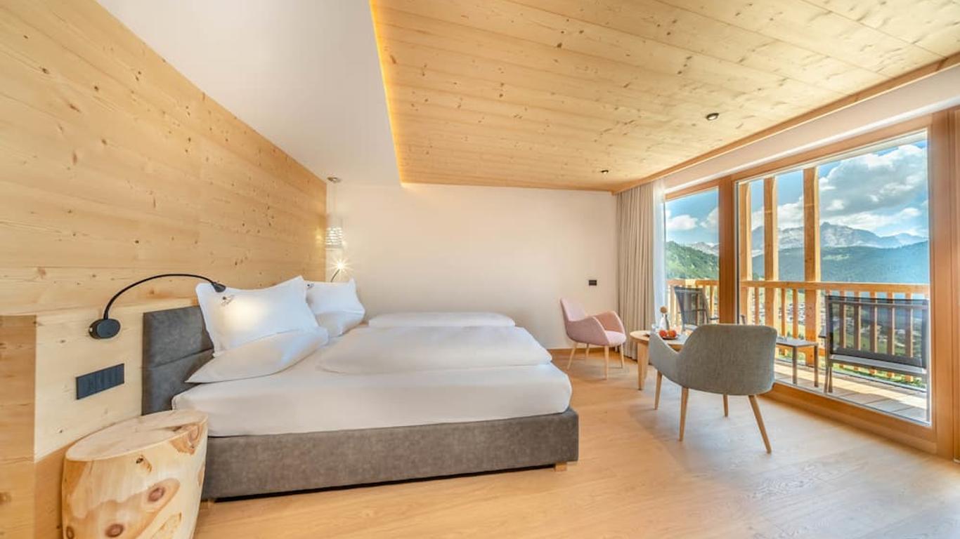 Nature Hotel Delta