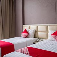 OYO 676 Nasa Hotel