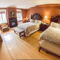 Riverbend Inn and Vineyard