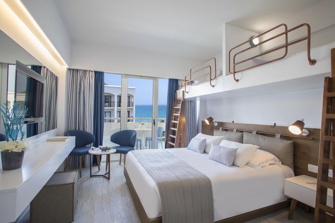 Lordos Beach Hotel & Spa